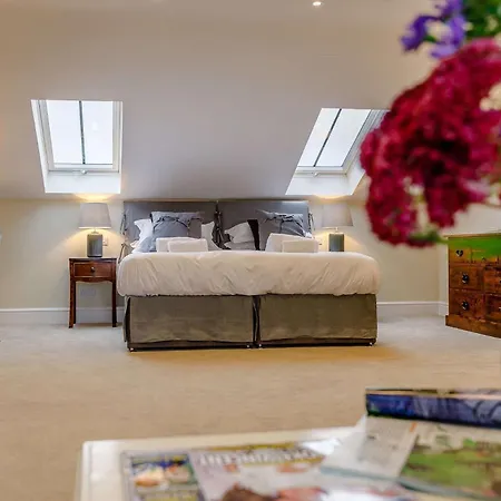 5 Bed In Markington 83892 度假居