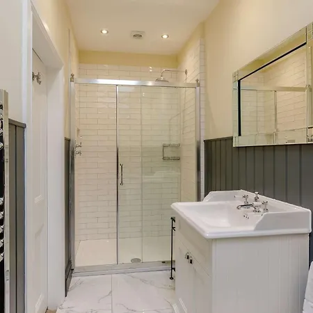 5 Bed In Markington 83892 度假居 *