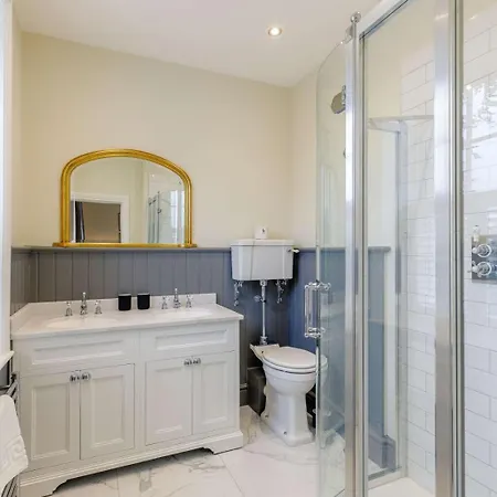 5 Bed In Harrogate Oc-83892 *