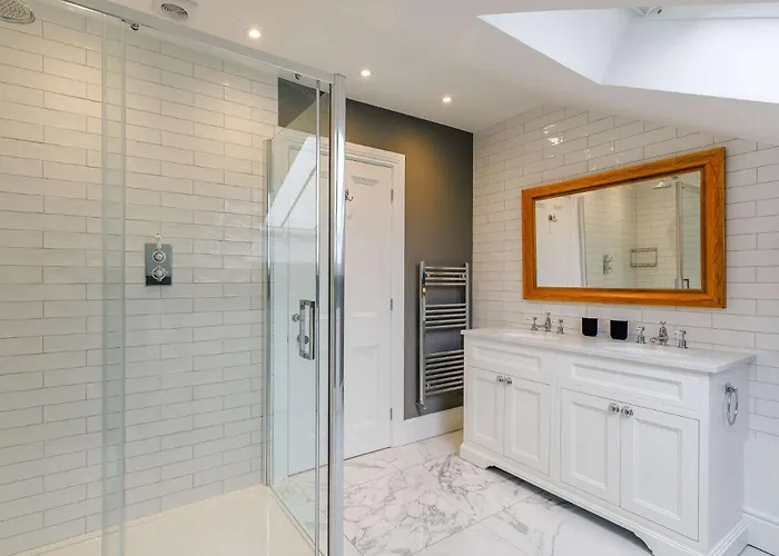 5 Bed In Harrogate Oc-83892 * Bishop Thornton