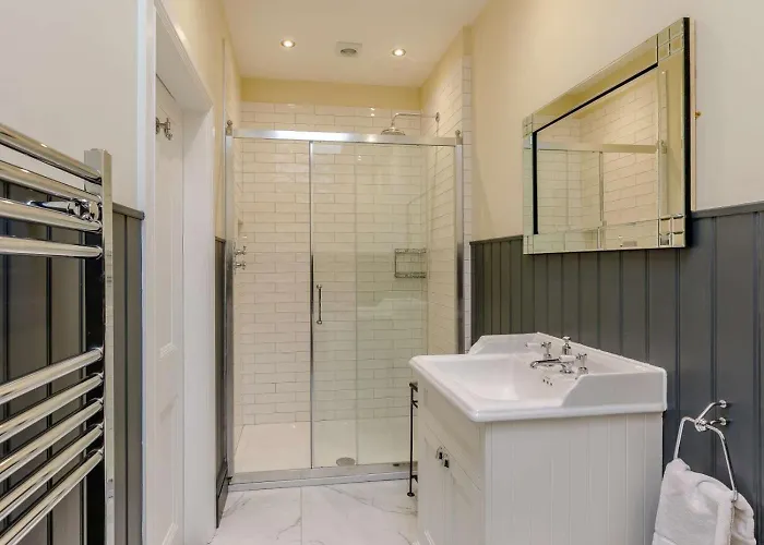 5 Bed In Harrogate Oc-83892 Ferienhaus *