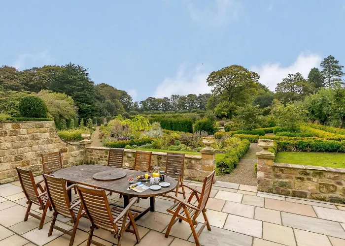 5 Bed In Harrogate Oc-83892 *